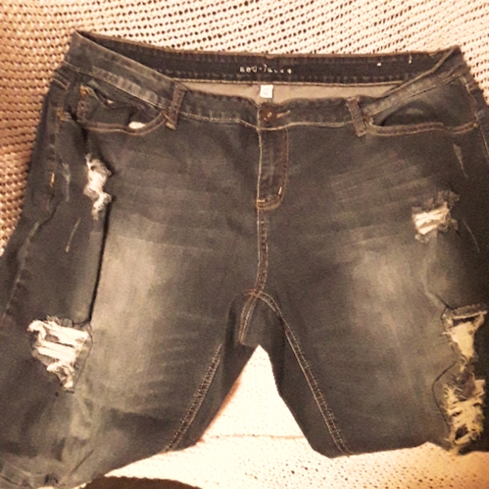Women's denim distressed jeans